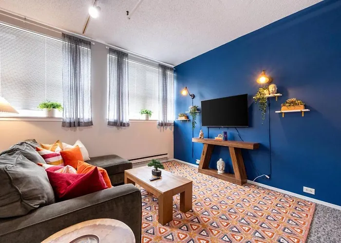 Apartamento Sleep 14 Downtown, Vintage 5bd-2ba Gym & Patio