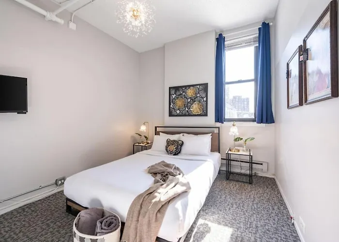 Apartamento Sleep 14 Downtown, Vintage 5bd-2ba Gym & Patio