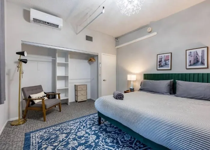 Apartamento Sleep 14 Downtown, Vintage 5bd-2ba Gym & Patio Chicago
